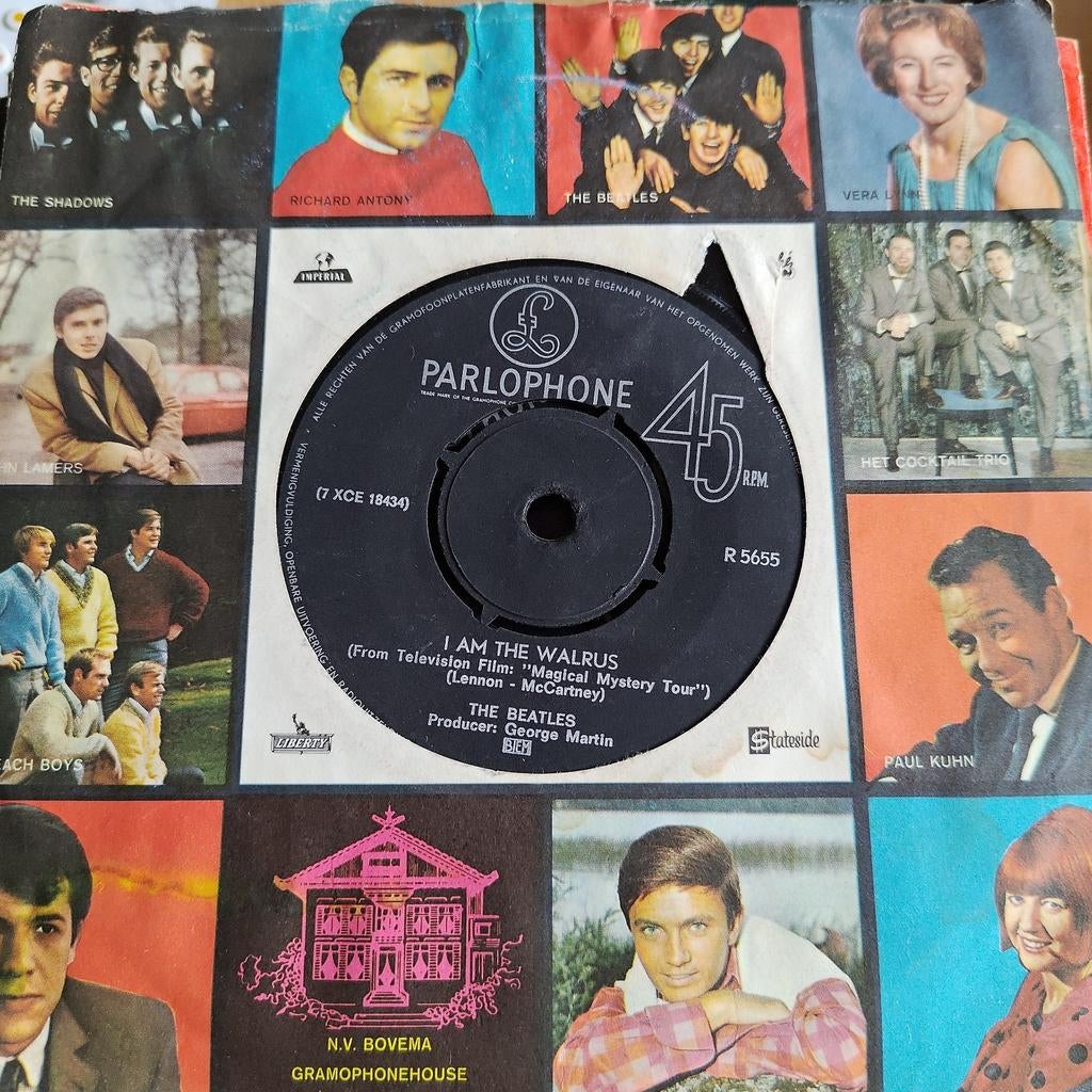 The Beatles - I Am The Walrus (45 toeren vinyl), Ophalen of Verzenden, Gebruikt, 7 inch
