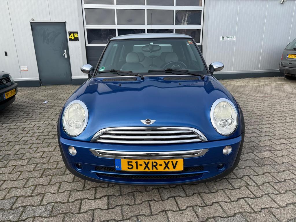 Mini Cooper 1.6 Checkmate 2006 Airco Leder Stoelverwarming, Voorwielaandrijving, Gebruikt, 4 cilinders, Leder