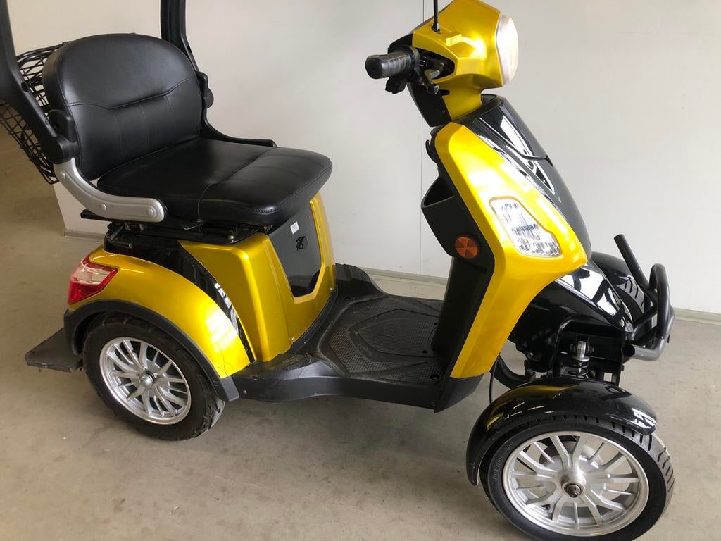 Scootmobiel For motion four, Overige merken, Ophalen of Verzenden, Zo goed als nieuw, 16 km/u of meer