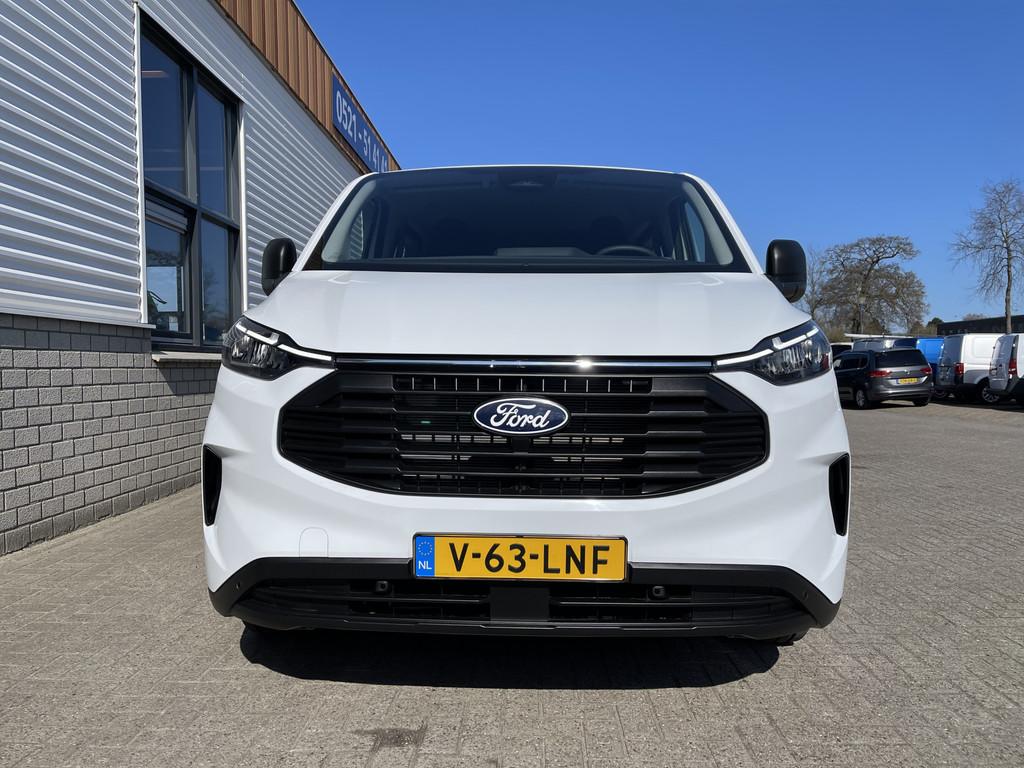 Ford Transit Custom 320 2.0 TDCI L2H1 Trend DC 5 persoons /, Auto's, Bestelauto's, Voorwielaandrijving, 1995 cc, 4 cilinders, 2500 kg