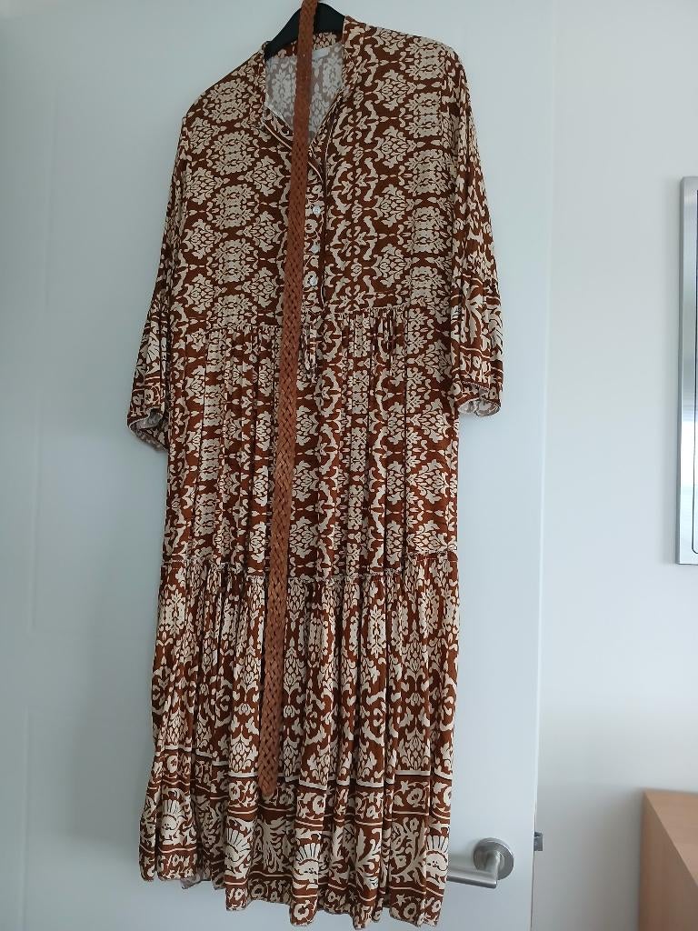 Prachtige lange jurk, maat M, Maat 38/40 (M), Bruin, Ophalen of Verzenden, Zo goed als nieuw