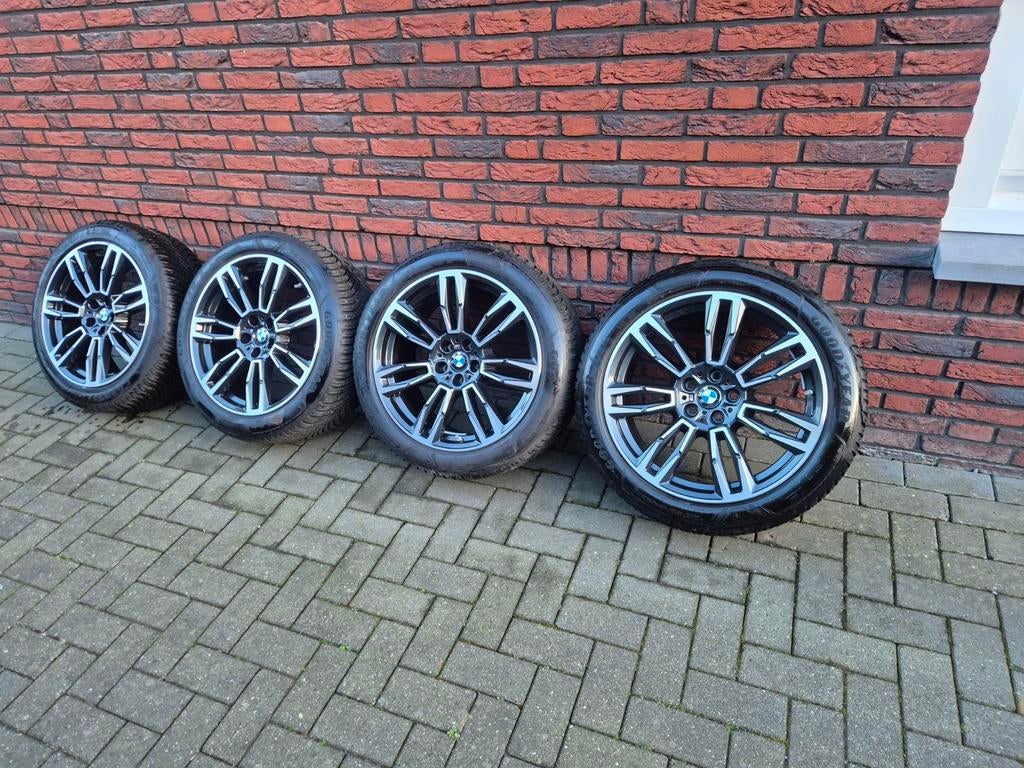 19" ORIGINEEL BMW5 SERIE G60 G61 STYLING 935M ALL SEASON!, 19 inch, Banden en Velgen, Nieuw, Winterbanden