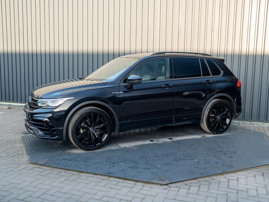 Volkswagen Tiguan 1.5 TSI R-Line Business+ | 360 Camera | 20, 12 maanden, 4 cilinders, Leder en Stof, Bedrijf