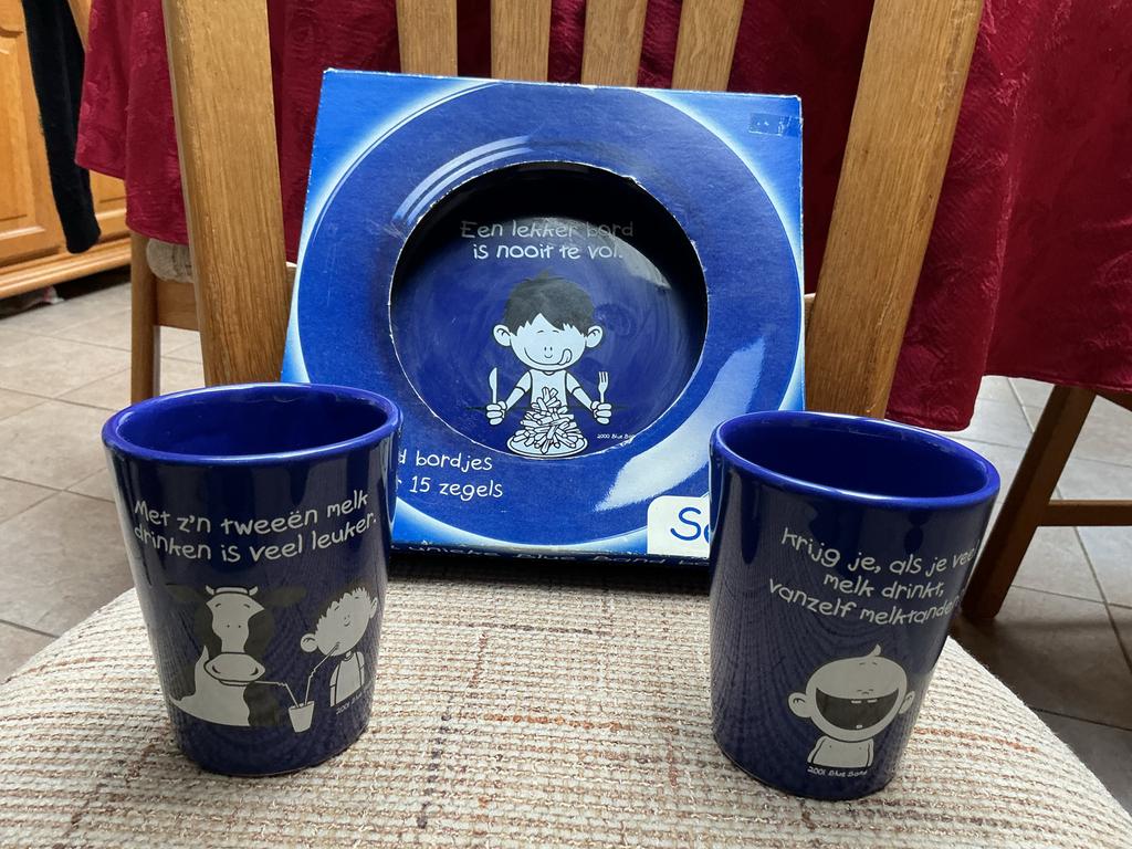 Blue Band bordjes nieuw in de verpakking en nieuwe bekers, Keramiek, Nieuw, Ophalen of Verzenden, Bord(en)