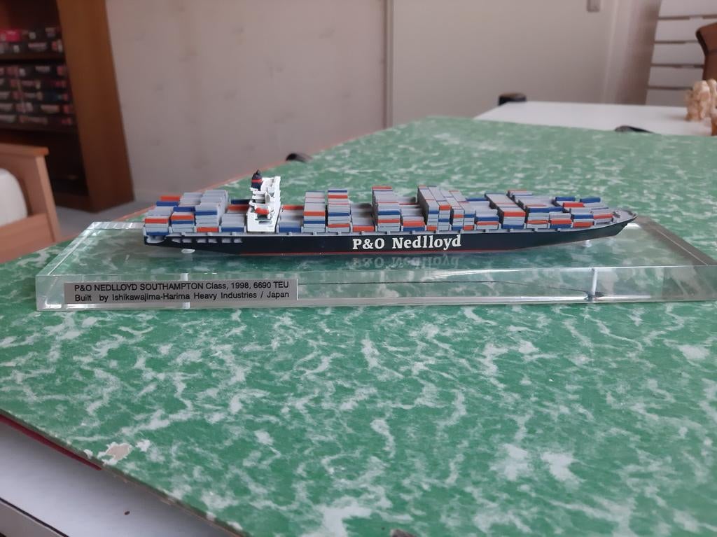 miniatuur Container schip P&O Nedlloyd 1998 6690 TEU Built., Ophalen of Verzenden, Zo goed als nieuw, Motorboot, Schaalmodel