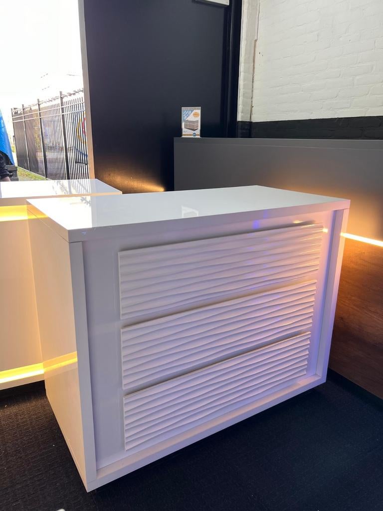 TOONBANK BALIE, Ophalen