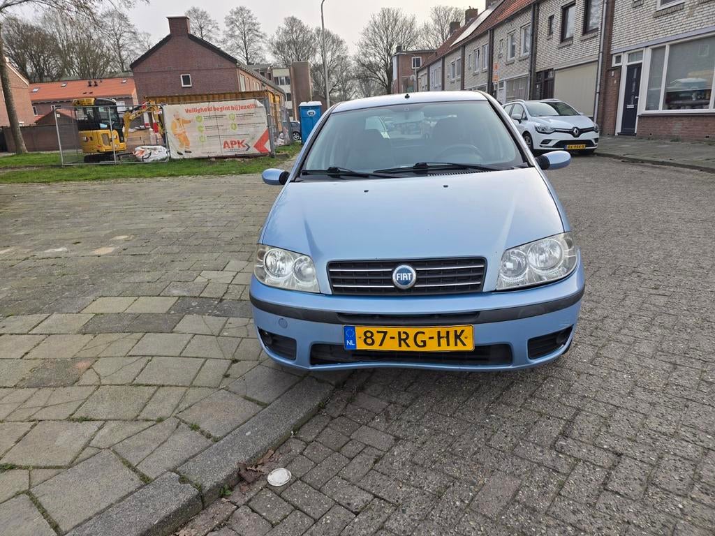 Tilburg, Auto's, Te koop, Benzine