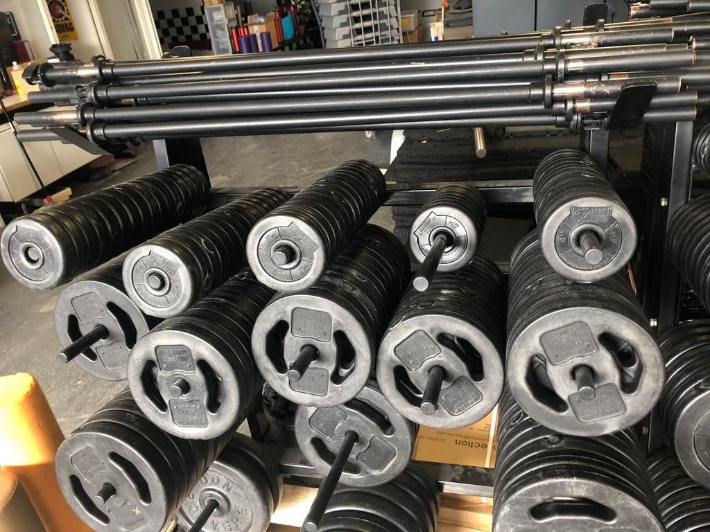 10 x les mills bodypump set incl rek, Sport en Fitness, Gebruikt, Les mills, Met rek, Halterset