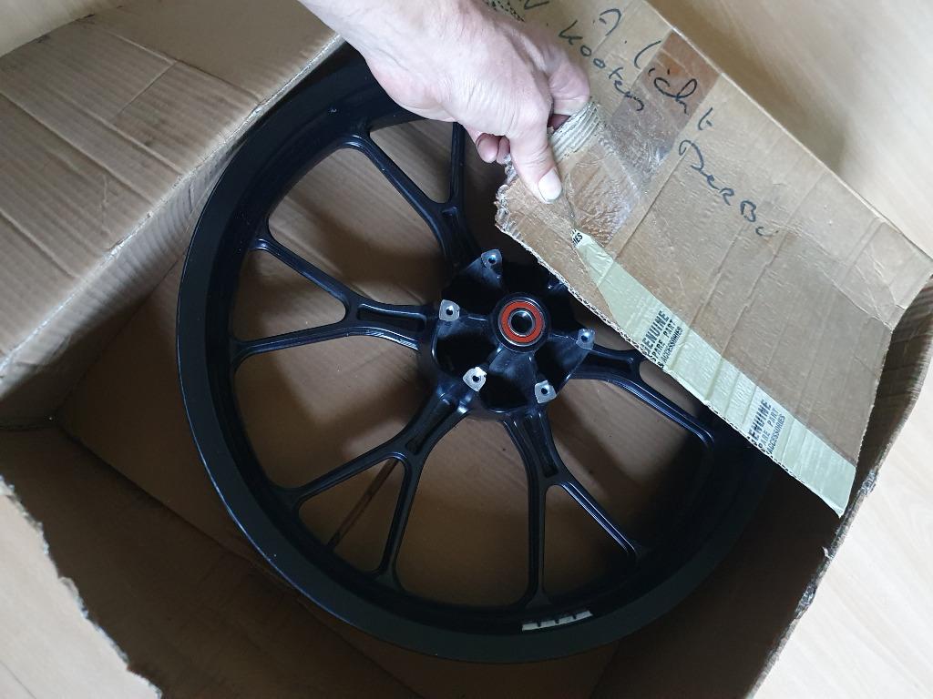 Nieuw voorwiel Derbi GPR Aprilia RS velg Wiel voorvelg GPR50, Ophalen of Verzenden, Nieuw, Frame, Derbi