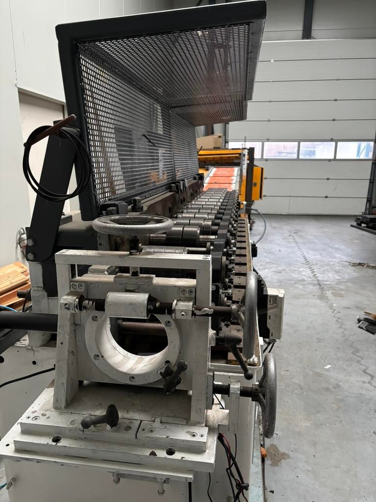 Volledig gereviseerde profileer machine, Ophalen, 1000 watt of meer, Werkbankslijpmachine