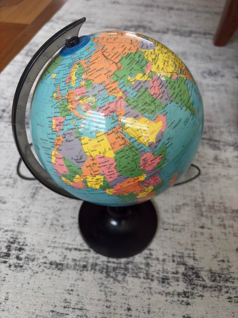 Wereldbol Lamp, Huis en Inrichting, Woonaccessoires | Wereldbollen, Ophalen of Verzenden, Verlicht, Zo goed als nieuw
