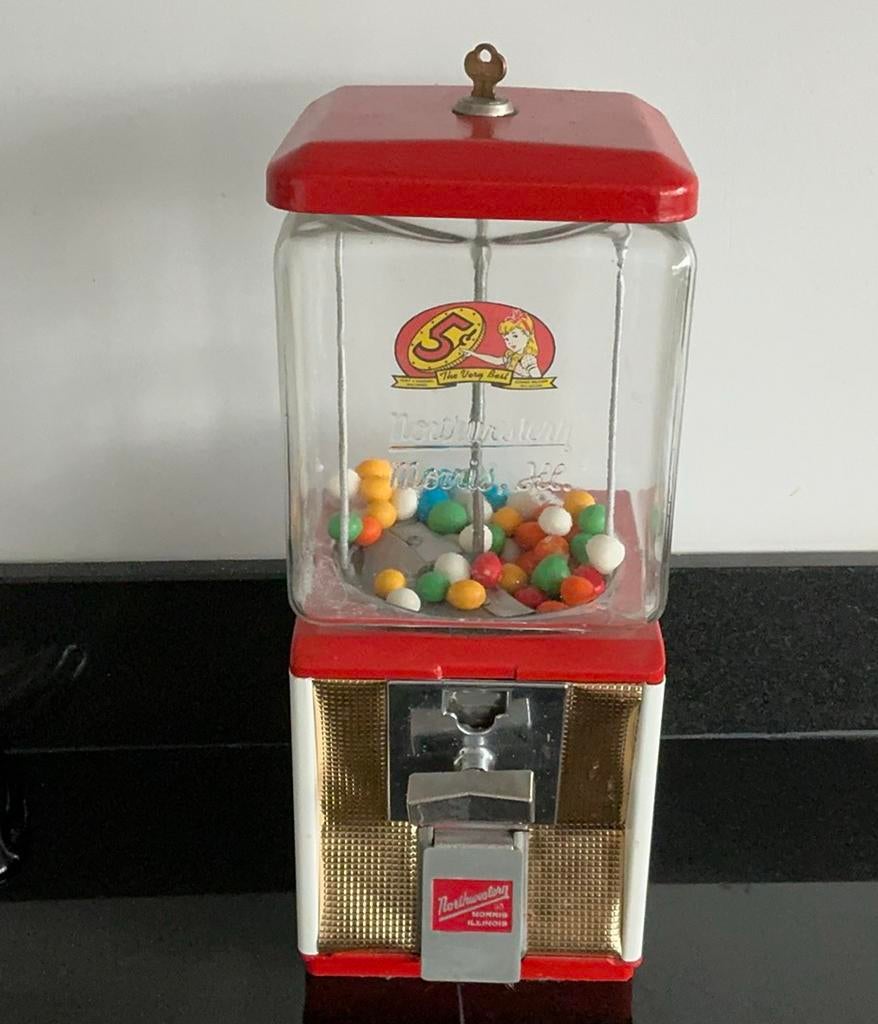 Vintage rode metalen 5 cent kauwgomballenautomaat 43x18x18cm, Ophalen of Verzenden, Zo goed als nieuw