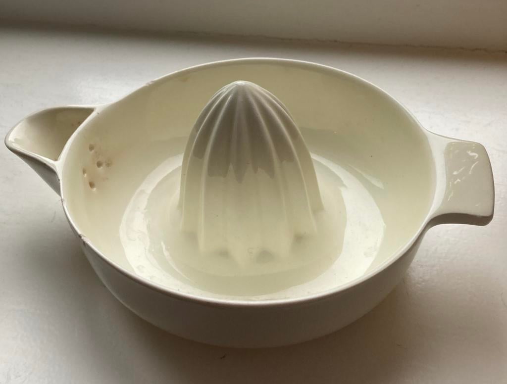 Grote Aardewerk Citruspers hand - Vintage Keukenaccessoire, Ophalen of Verzenden, Gebruikt