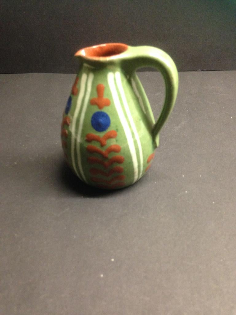 Handbeschilderd aardewerk vaasje, kannetje Kleur: groen, Antiek en Kunst, Antiek | Keramiek en Aardewerk, Ophalen of Verzenden