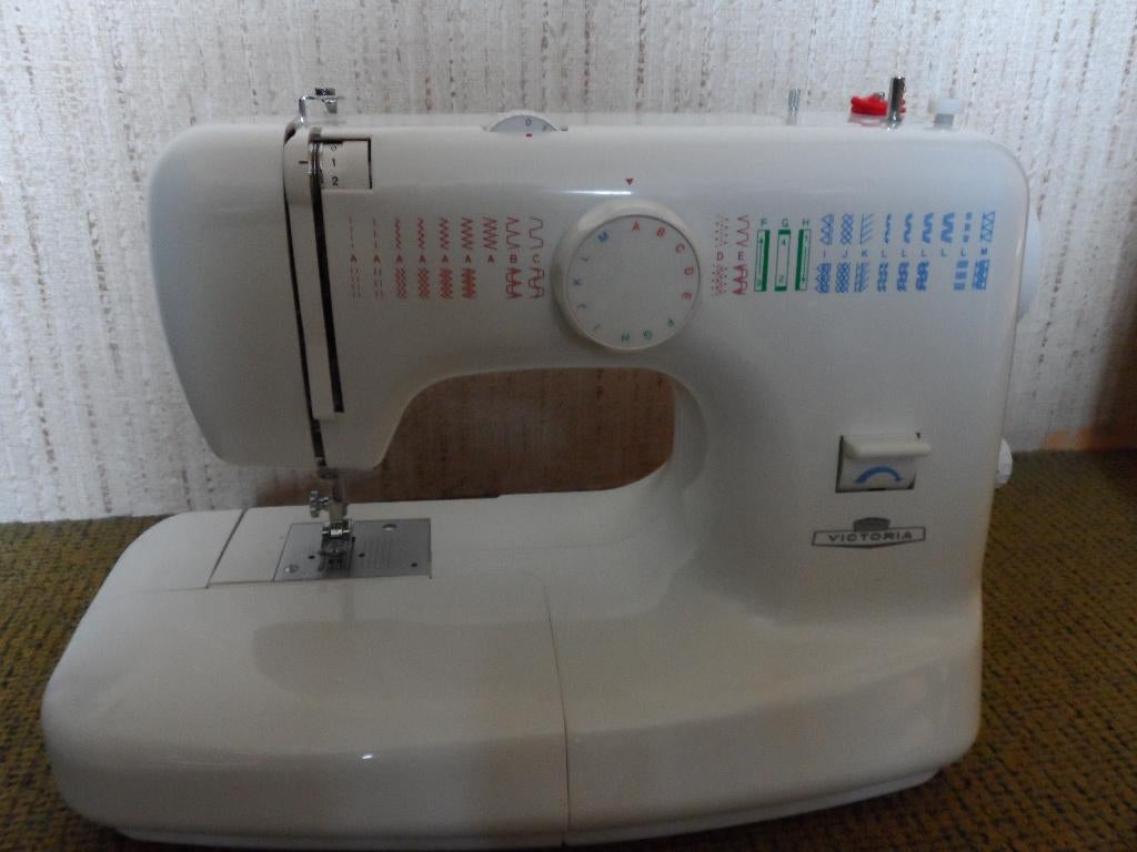 Naaimachine met benodigdheden, Ophalen of Verzenden, Zo goed als nieuw, Naaimachine, Overige merken