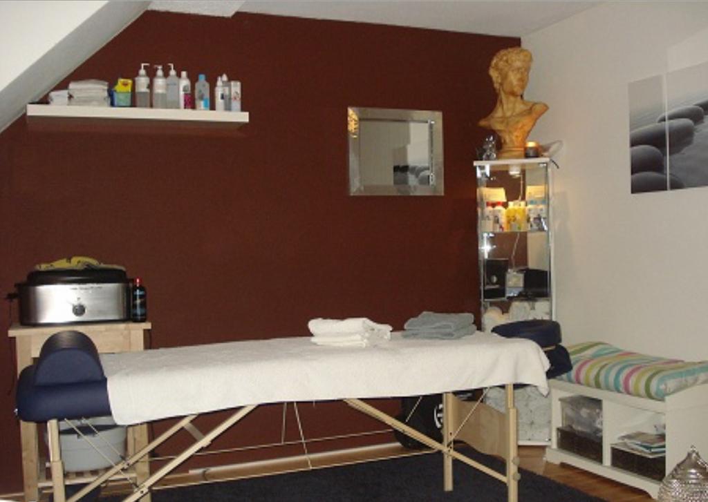MASSAGE !!!    MASSAGE !!!    MASSAGE!!!!!      € 25, Diensten en Vakmensen, Ontspanningsmassage