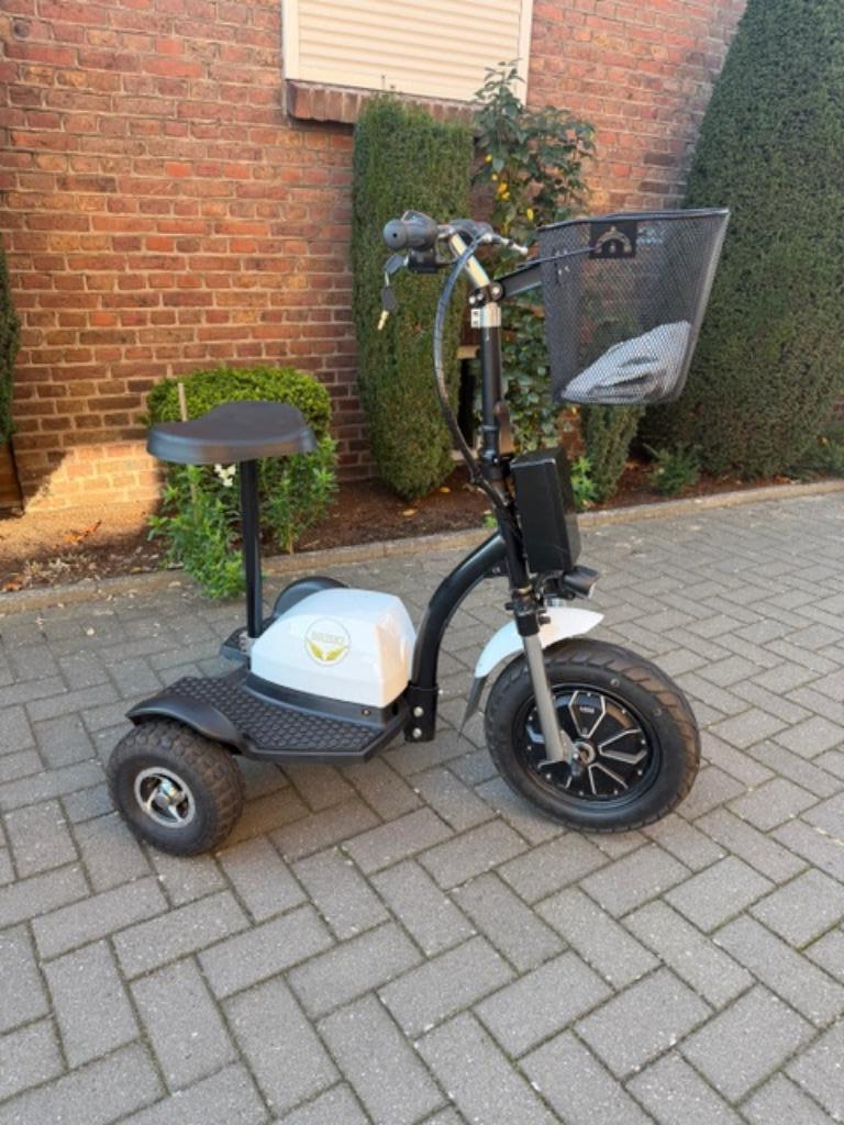 Briski Step (Elektrische Scootmobiel) - Lithium-Ion Accu, Overige merken, Ophalen of Verzenden, 16 km/u of meer, 26 t/m 35 km