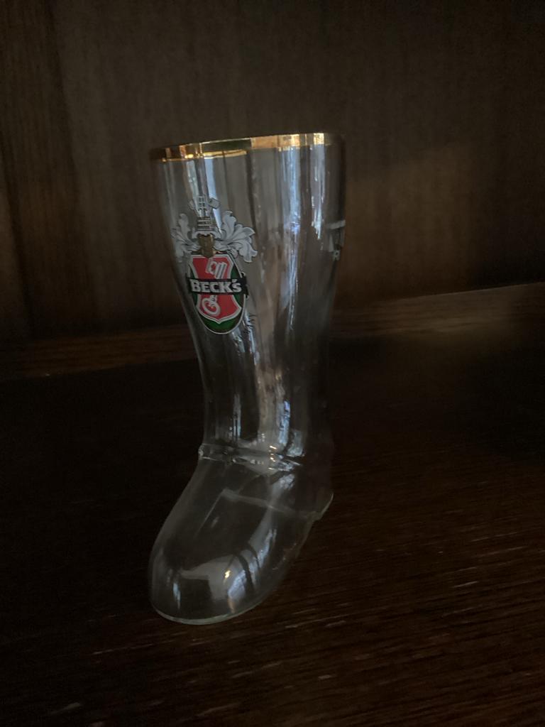 Bijzonder Beck's bierglas in de vorm van een laars, Ophalen, Zo goed als nieuw, Glas of Glazen