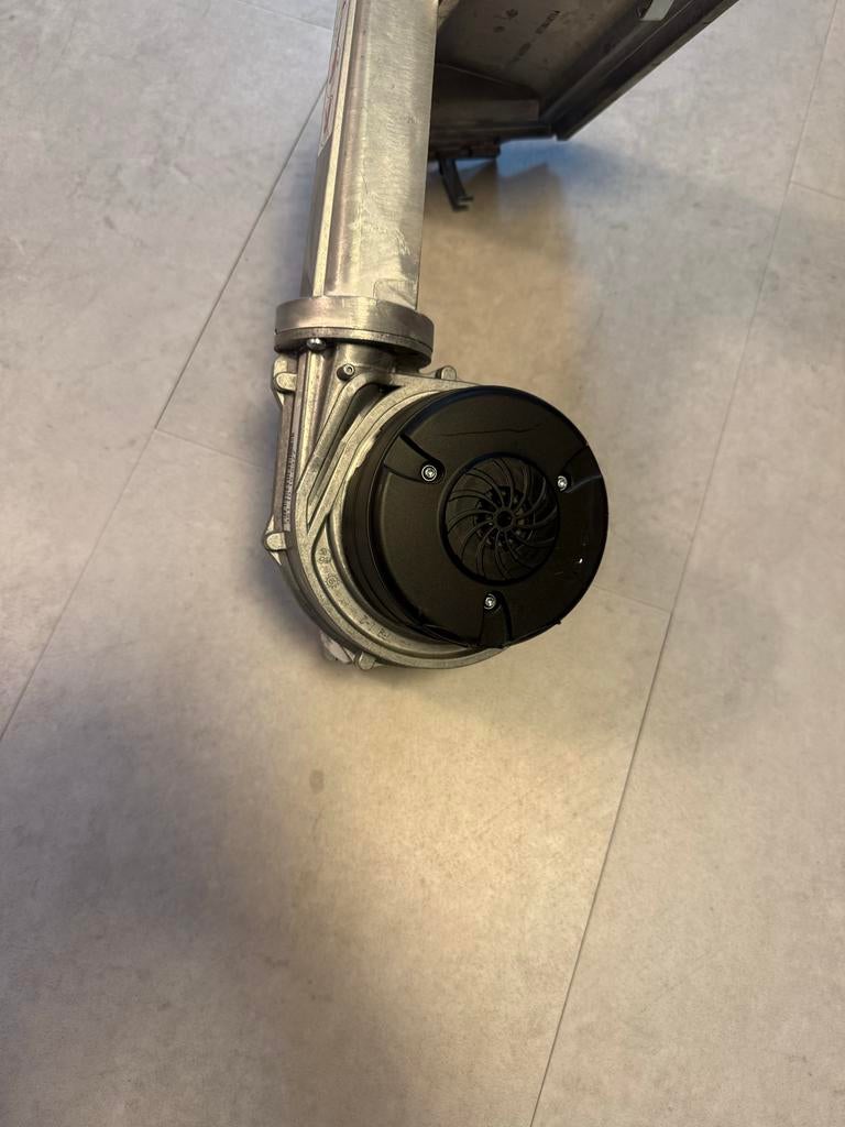 Nefit Topline Ventilator - Perfecte Vervanging, Doe-het-zelf en Verbouw, Verwarming en Radiatoren, Gebruikt, Minder dan 30 cm