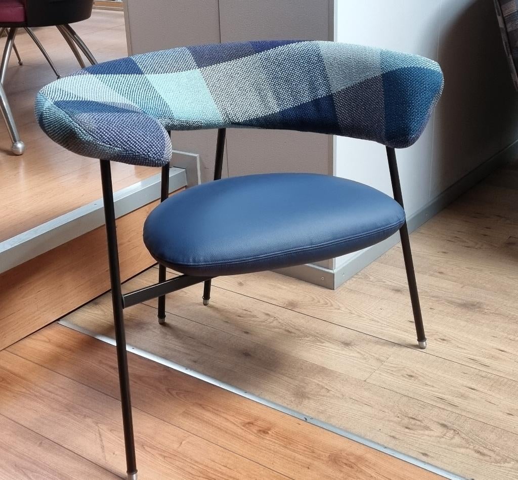 Leolux Divi Divi fauteuil refurbished nieuw leer en stof, Verzenden, Leer, Nieuw, 75 tot 100 cm