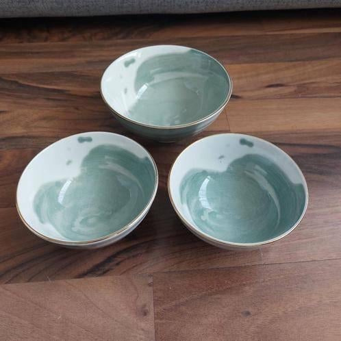 3xSchaaltje Aqua ø13,5+10cm,Gusta Celebrate The Day=4euro, Huis en Inrichting, Ophalen of Verzenden, Zo goed als nieuw, Glas, Overige stijlen