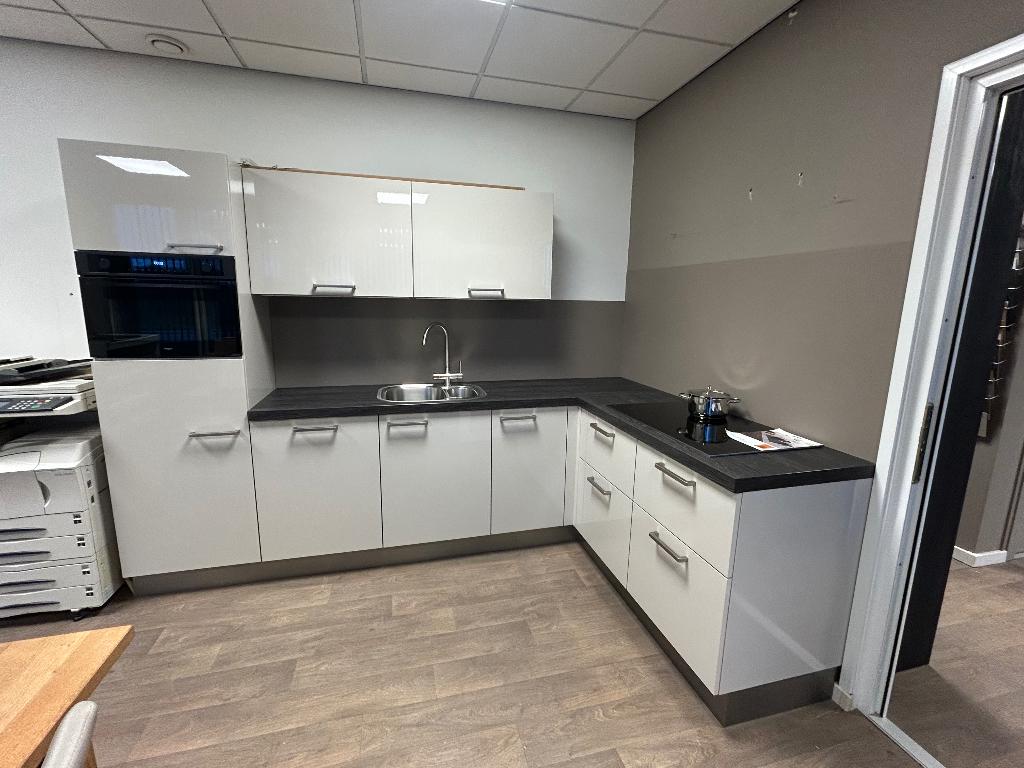 Keuken, Ophalen, Hoekkeuken, Nieuw, Hoogglans of Gelakt