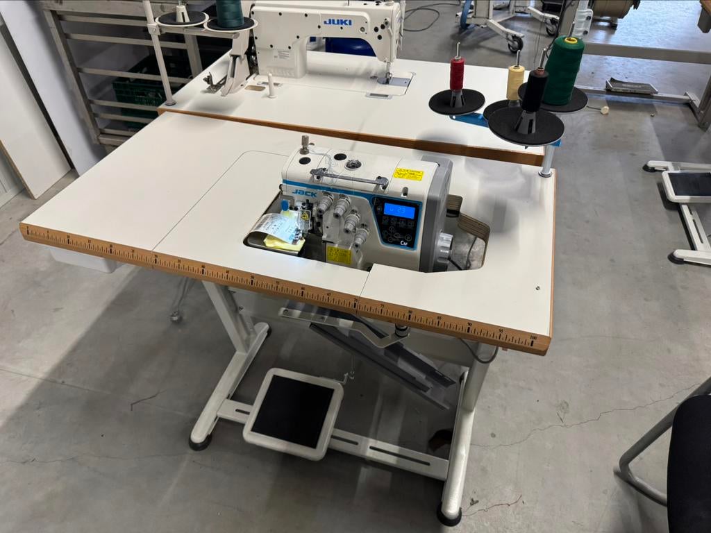 Industriele lockmachine overlock jack c5f automaat nieuw, Overige merken, Nieuw, Jack, Ophalen of Verzenden