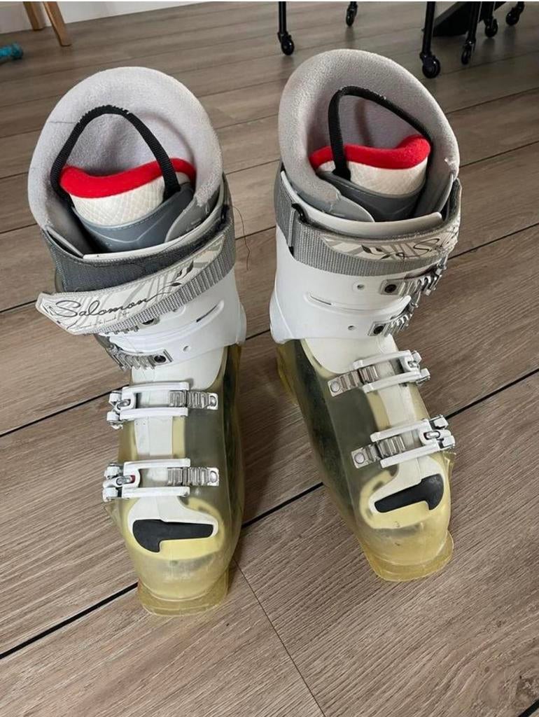 Salomon skischoenen maat 26 (ongeveer maat 39), Sport en Fitness, 160 tot 180 cm, Gebruikt, Schoenen, Skiën