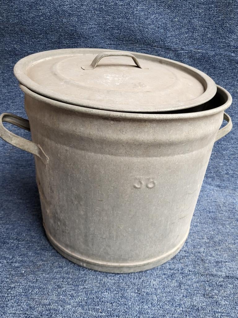 Zinken waston, Ophalen, Kunststof, Met deksel