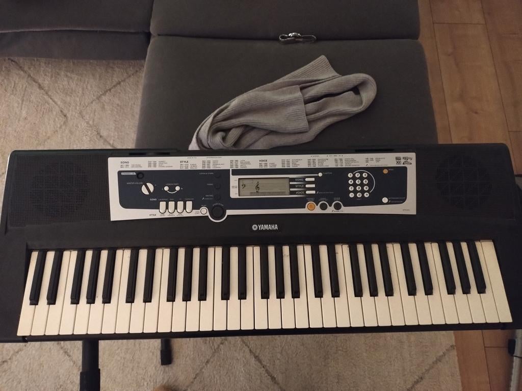 Yamaha Keyboard YPT-210 MOET ZSM WEG, Muziek en Instrumenten, Ophalen, 61 toetsen, Yamaha