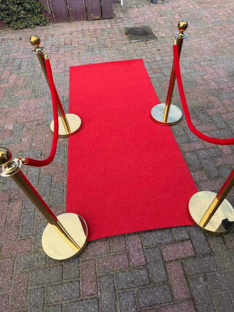 Rode Loper + Gouden Afzetpaaltjes te huur, Ophalen of Verzenden, Gebruikt, Versiering, Overige