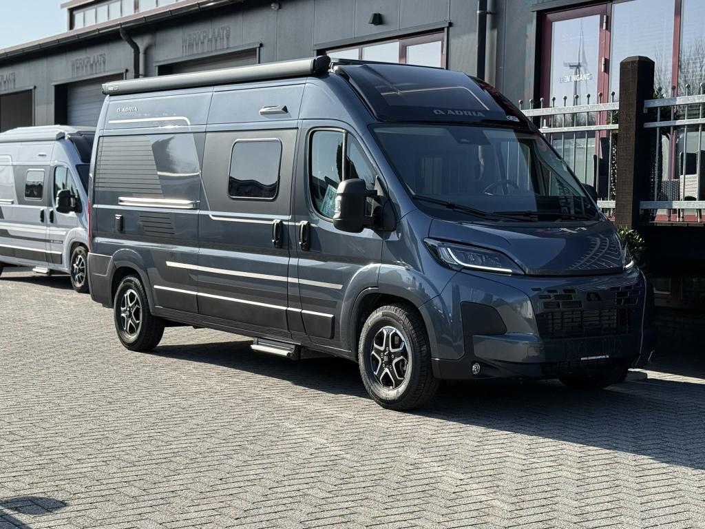Adria Twin Supreme 600 SPB - AUTOMAAT, Winterisolatie, Buscamper of Camperbus, Ringverwarming, Fiat