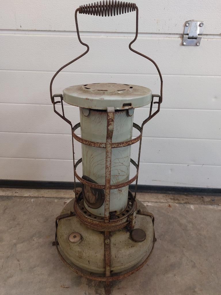 Oude petroleumkachel, Ophalen, Gebruikt, Overige brandstoffen, Petroleumkachel
