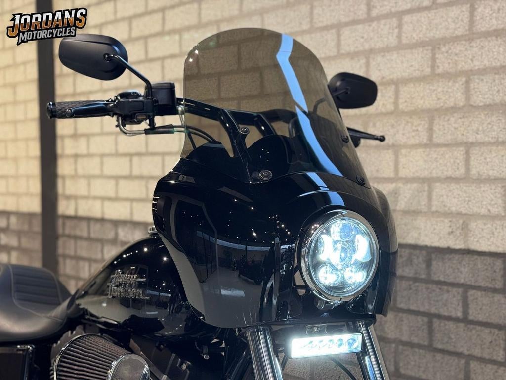 HARLEY-DAVIDSON STREET BOB FXDB 103CI CLUBSTYLE (bj 2015), 2 cilinders, HARLEY-DAVIDSON, Chopper, Bedrijf