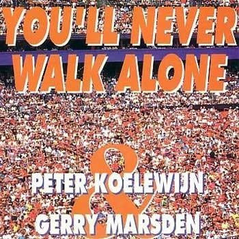 Voetbal  Hits - Originele  CD  Singles Totaal 5 stuks, Ophalen of Verzenden, 2000 - 2009, Nieuw in verpakking