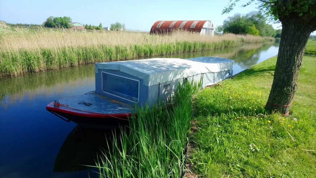 Polderschuit / vlet met kajuit 9 meter en trailer, Ophalen of Verzenden, Gebruikt, Staal, Diesel
