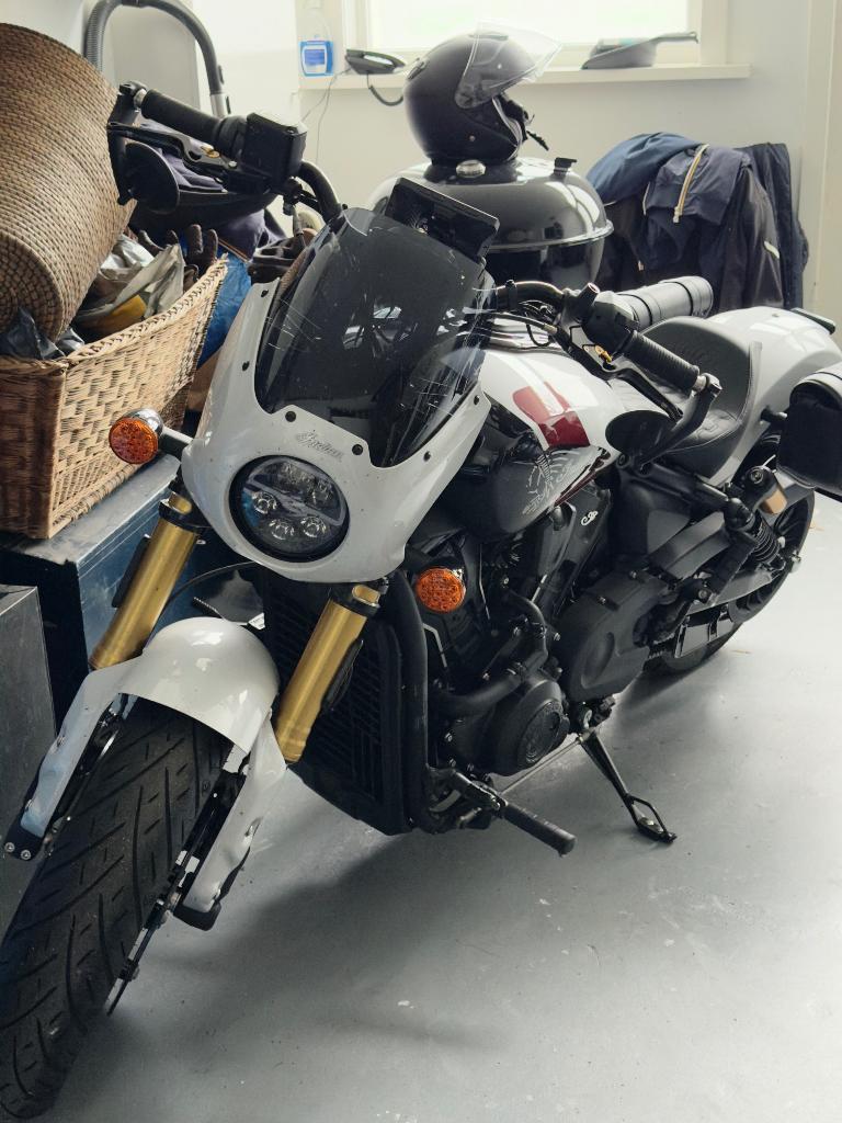 Indian Scout 101 compleet en zgan (BTW)