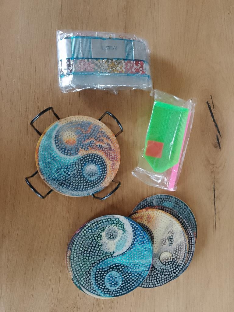 Onderzetters Ying yang diamond painting.   NIEUW., Ophalen of Verzenden, Nieuw, Knutselwerk