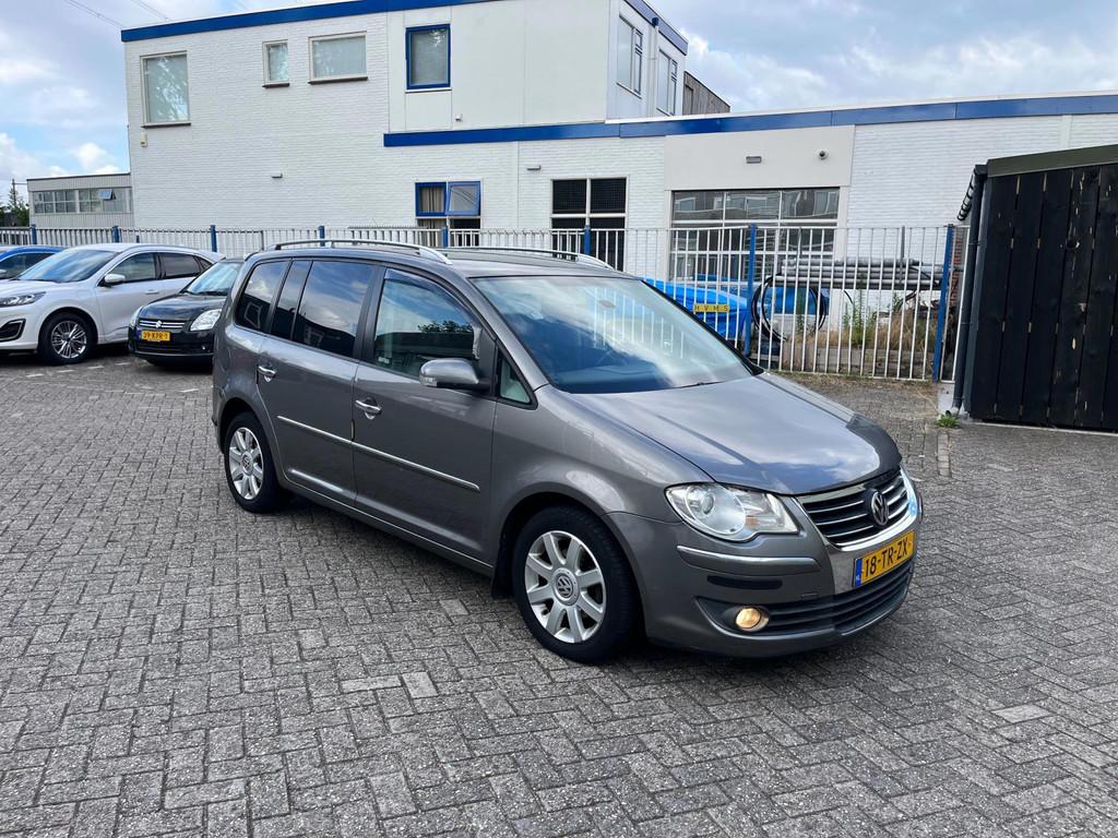 Volkswagen Touran 1.4 TSI Highline Business 7P, Voorwielaandrijving, Stof, Gebruikt, 4 cilinders