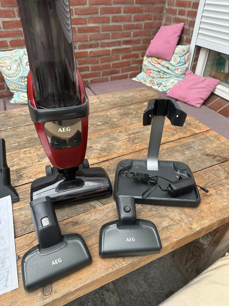 stofzuigers AEG dieren en kruimeldief, Ophalen of Verzenden, Zo goed als nieuw, Kruimeldief