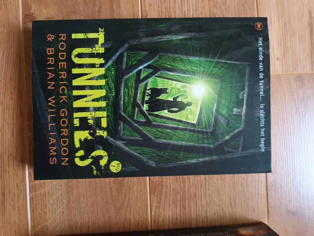 Roderick Gorden Brian Williams, Boeken, Ophalen of Verzenden, Gelezen, Roderick Gorden Brian Williams, Nederland