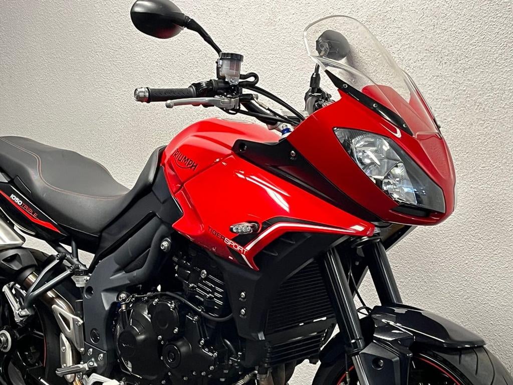 Mooie Triumph TIGER 1050 SPORT TIGER 1050SPORT (bj 2014), Motorrijbewijs A, Bedrijf, 1050 cc, Meer dan 35 kW