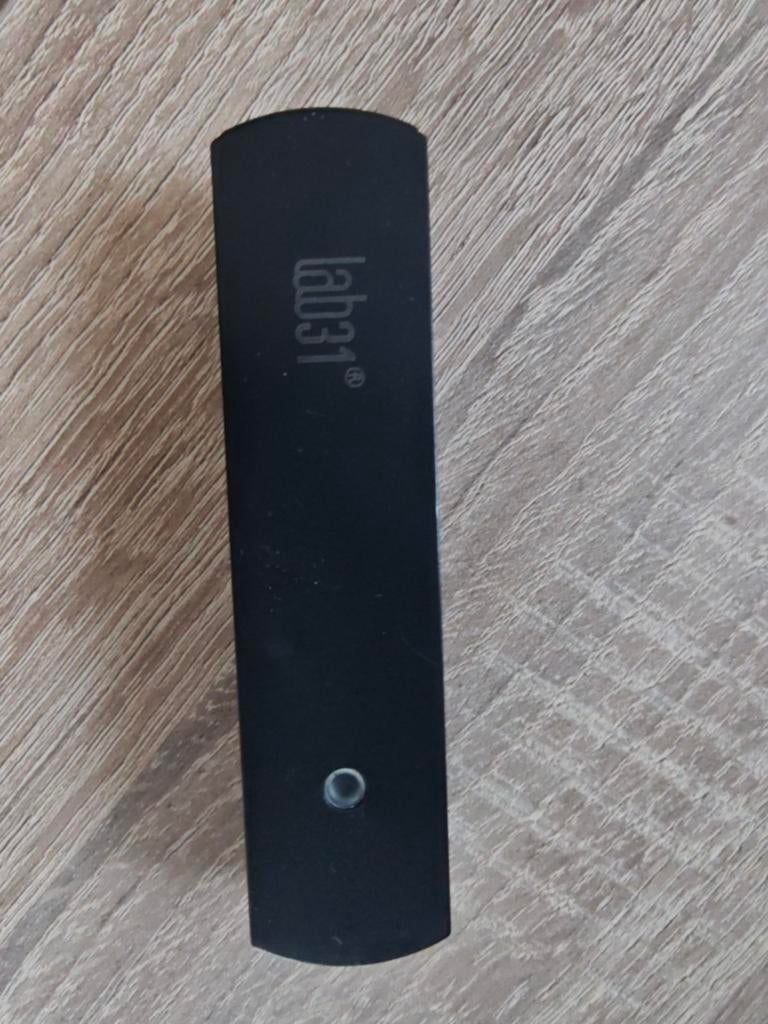 Gratis Powerbank 2200mAh - Compacte draagbare oplader, Ophalen, Gebruikt, Lab31