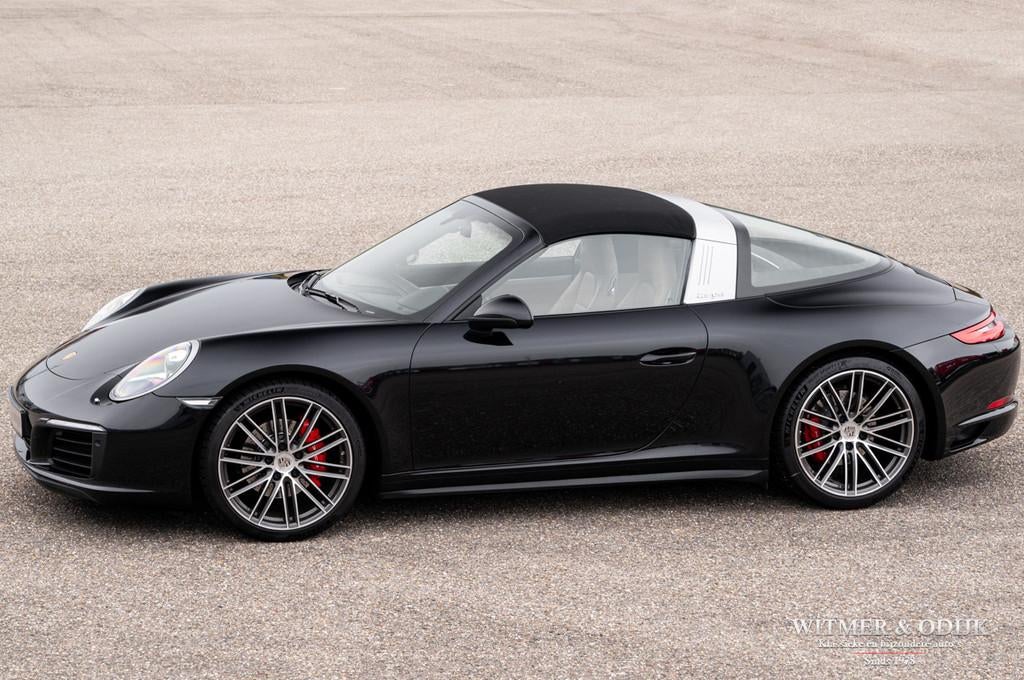 Porsche 911 3.0 Targa 4 schakelb. sportuitlaat (bj 2017), Gebruikt, Beige, Cabriolet, 4 stoelen