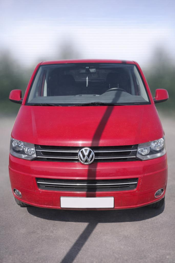 Volkswagen Transporter T5.1 rood met kapotte koppeling, Ophalen, Overige carrosserieën, Volkswagen, 2000 cc