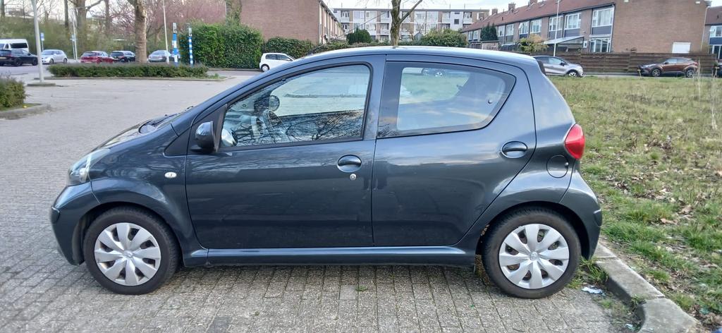 Toyota Aygo 1.0|5DRS|  2008| NAP AUTO| GOED ONDERHOUD|, Auto's, Voorwielaandrijving, 4 stoelen, 68 pk, Origineel Nederlands