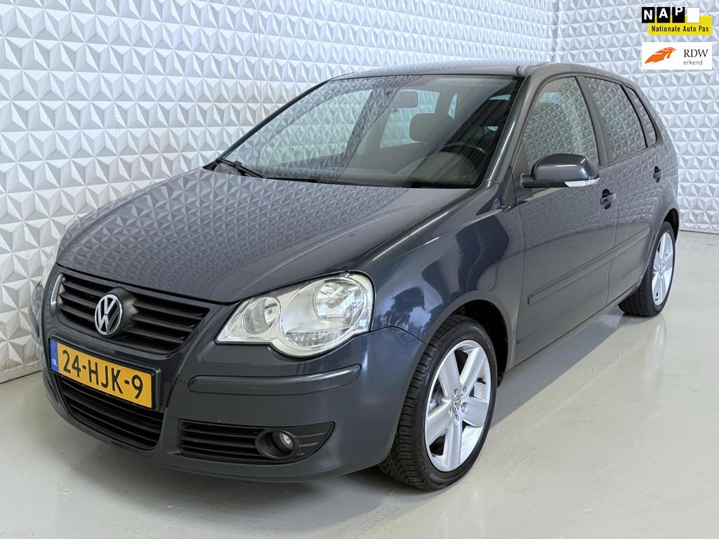 Volkswagen Polo 1.4-16V Comfortline Airco Cruise / 178.000km, Voorwielaandrijving, Stof, Zwart, 4 cilinders
