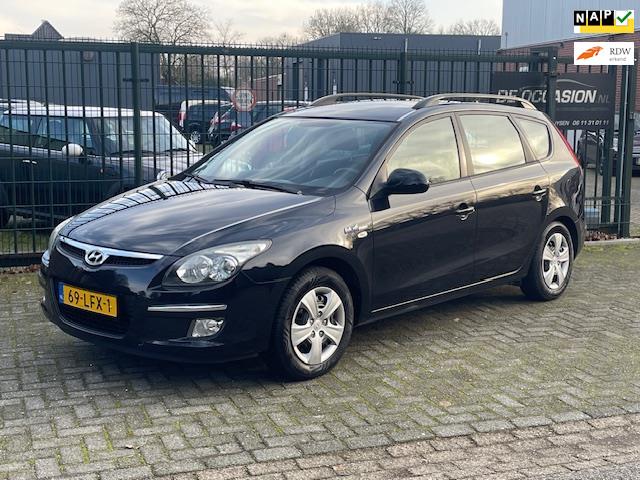 Hyundai I30 CW 1.4i Blue Dynamic station apk 1-2027, Voorwielaandrijving, Stof, Zwart, 4 cilinders