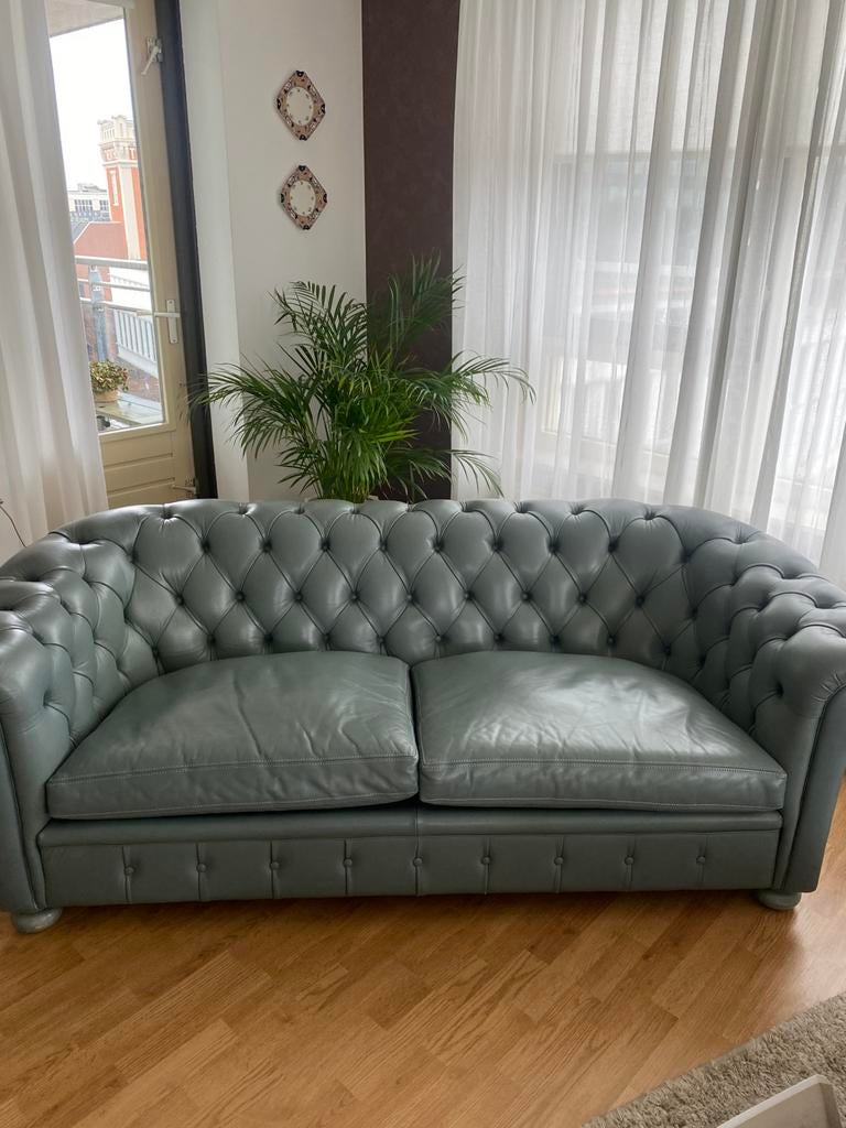 Chesterfield bank, Ophalen, Driepersoons, Zo goed als nieuw, Leer