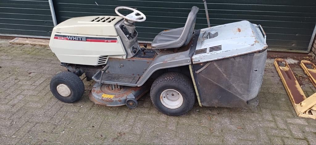 Mtd/white zitmaaitrekker met hard maaidek, Tuin en Terras, Ophalen, Gebruikt